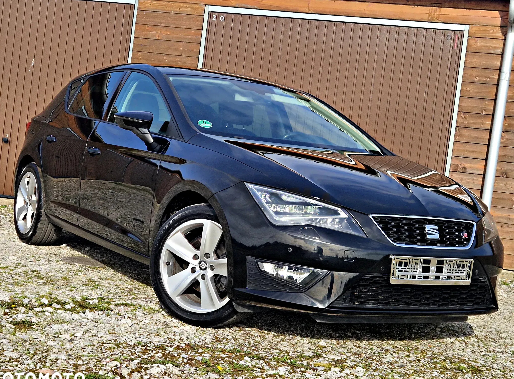 seat leon września Seat Leon cena 47900 przebieg: 208000, rok produkcji 2015 z Września